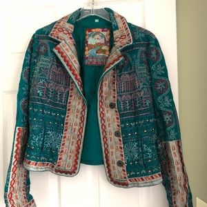 Embroidered cropped jacket